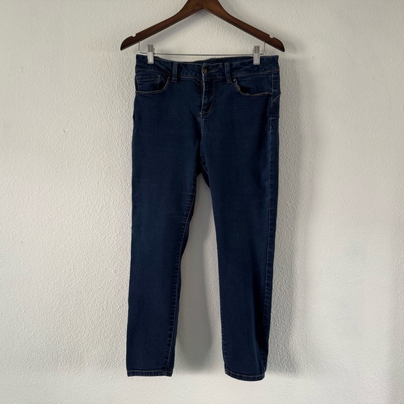 Jeans Stretch High Rise Skinny Leg Medium Wash Size 8 Everyday Versatile Staple - Picture 13 of 14